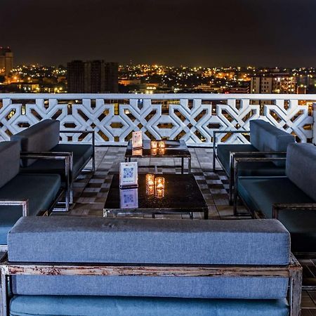Hilton Yaounde Hotell Exteriör bild