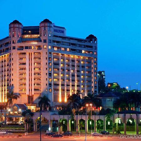 Hilton Yaounde Hotell Exteriör bild