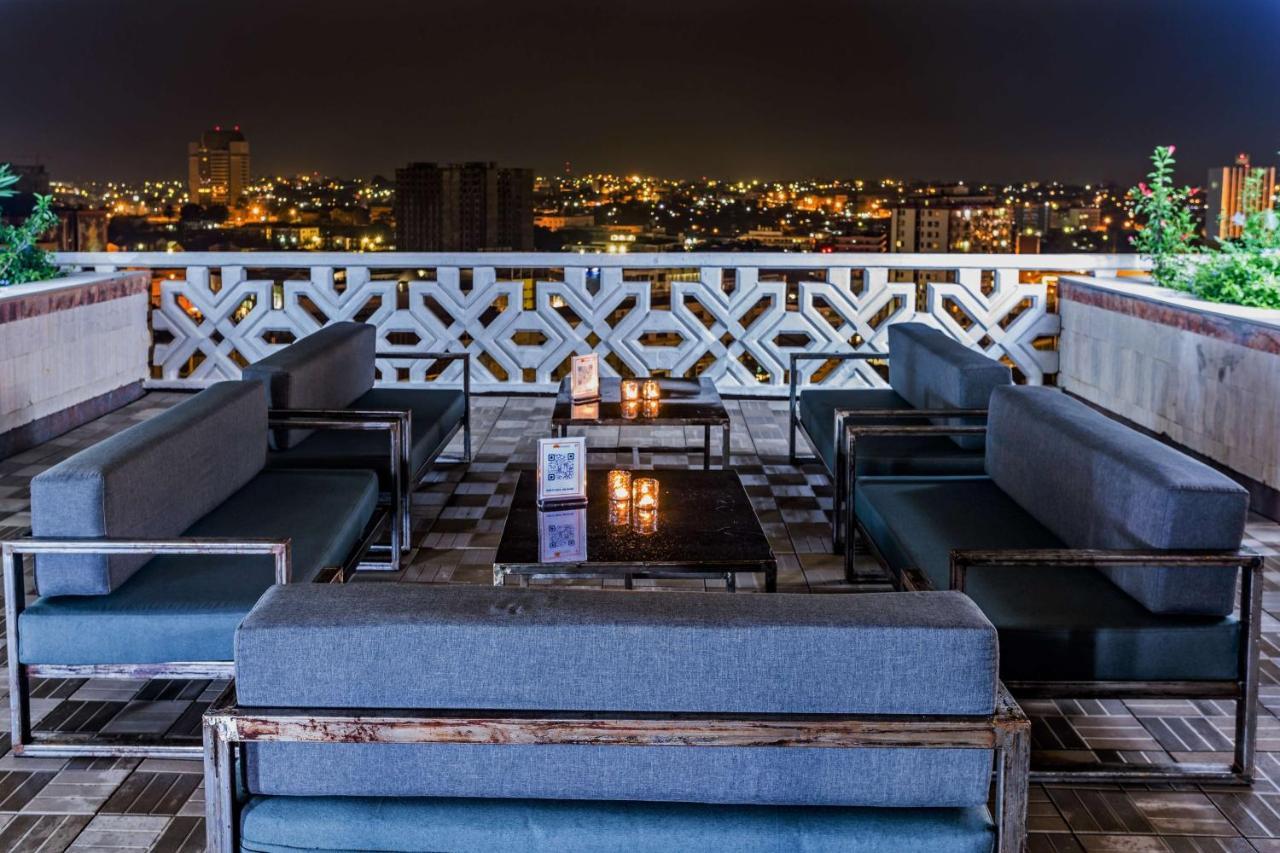 Hilton Yaounde Hotell Exteriör bild