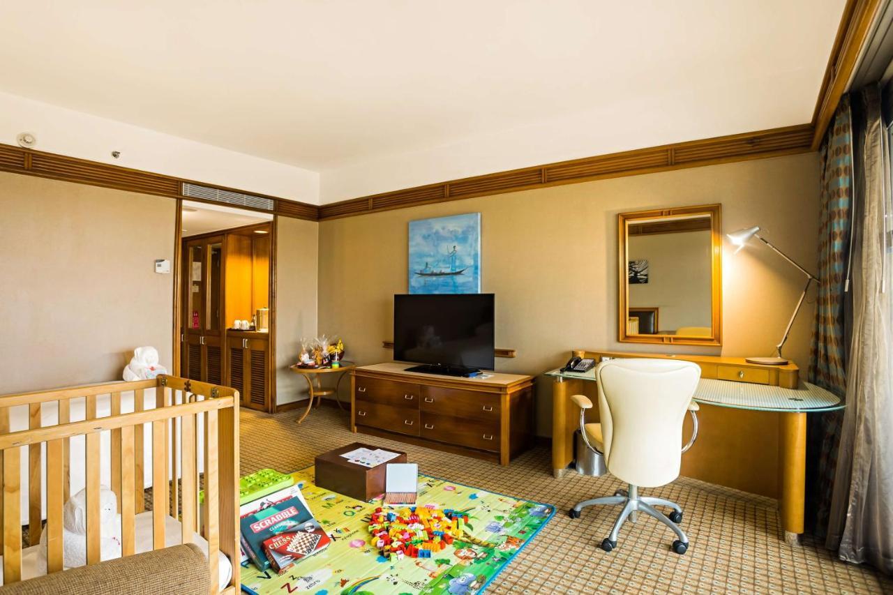 Hilton Yaounde Hotell Exteriör bild