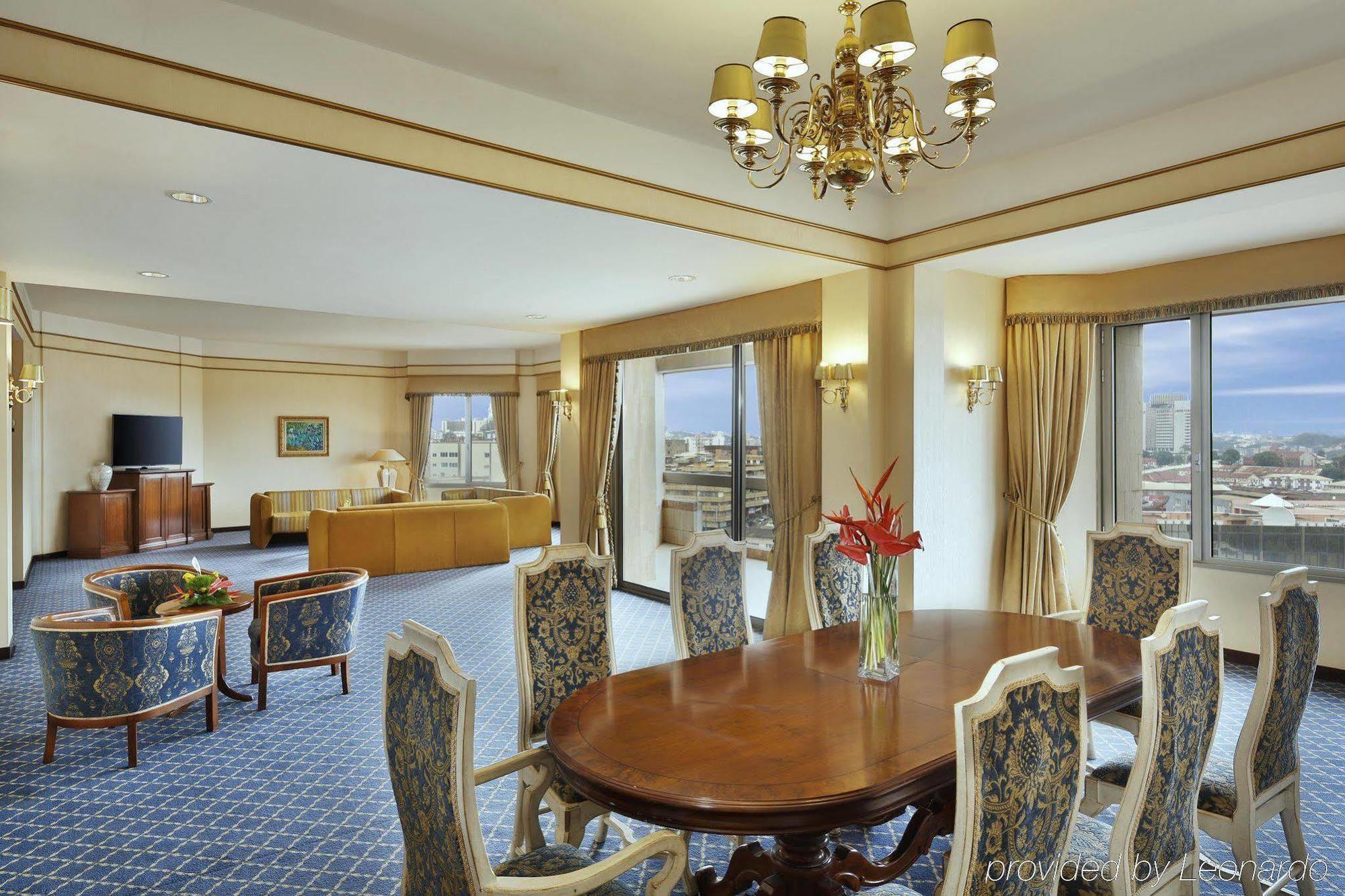 Hilton Yaounde Hotell Exteriör bild