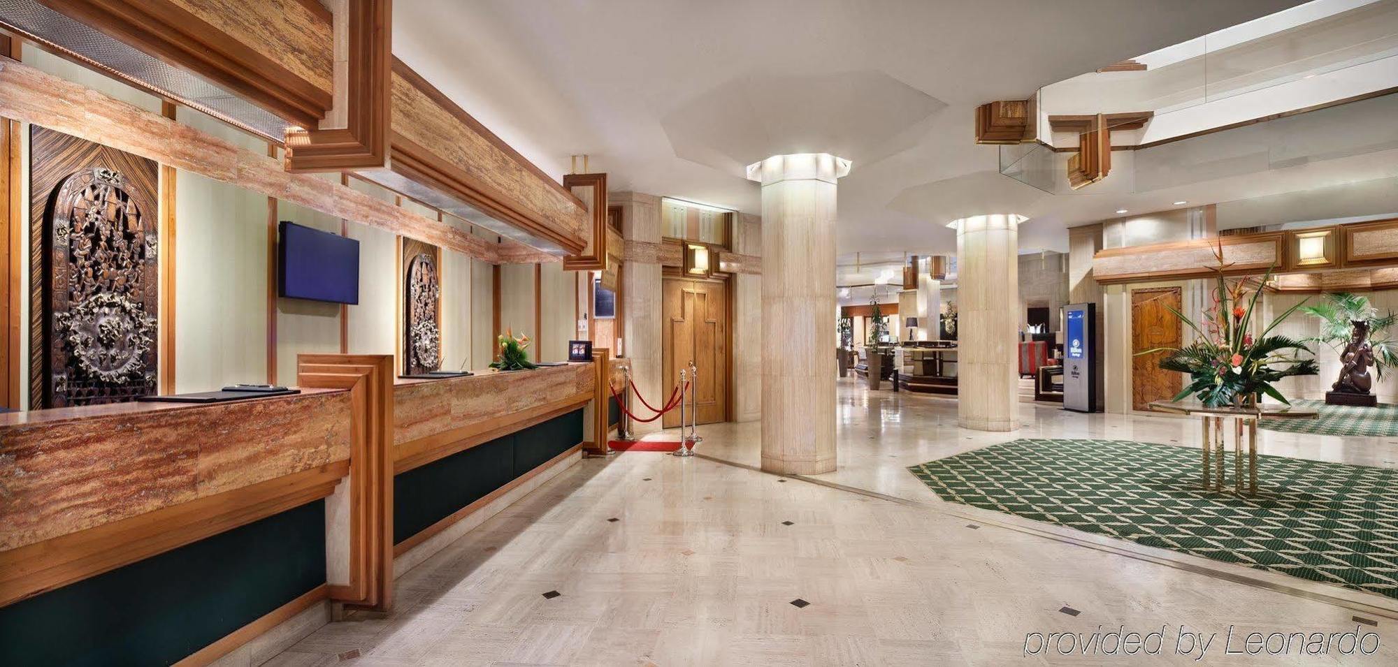 Hilton Yaounde Hotell Inreriör bild